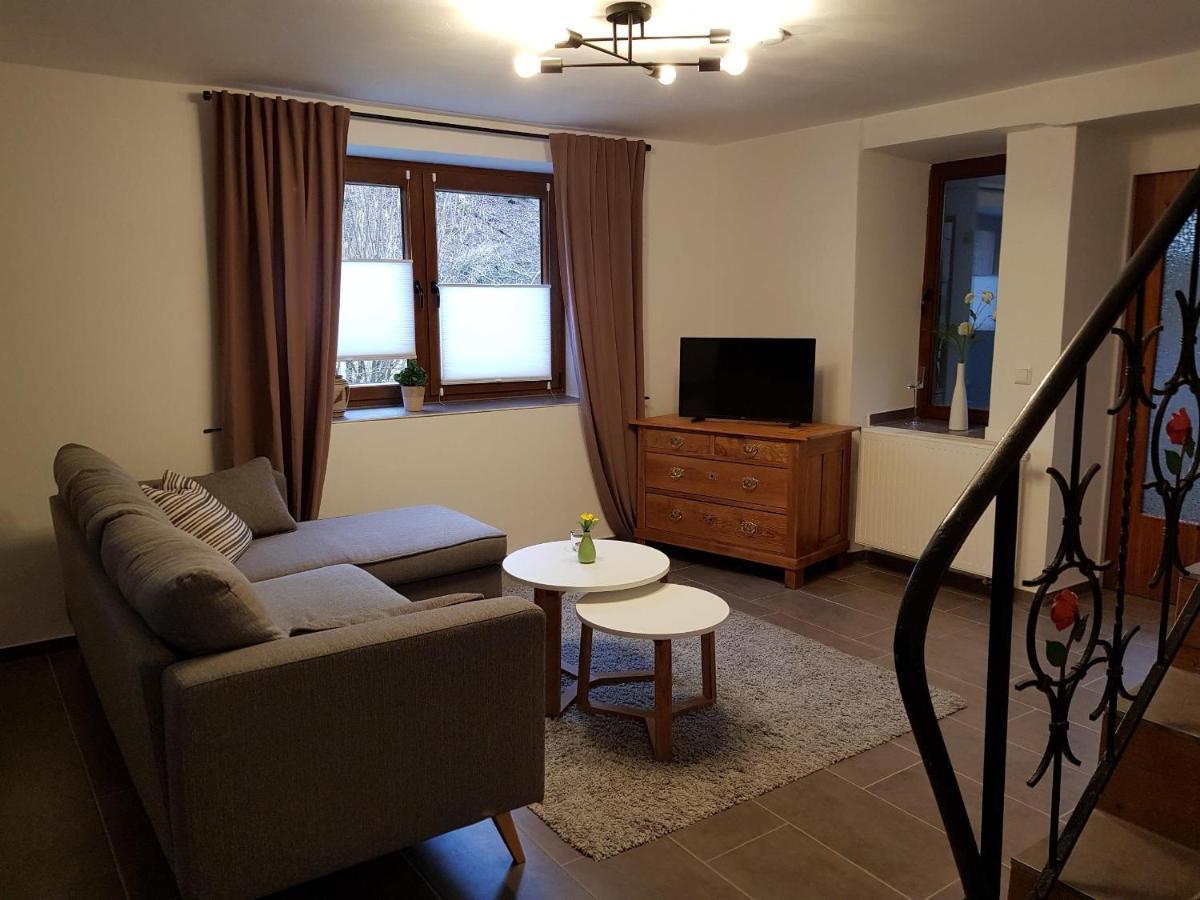 Ferienwohnung Im Brohlbachtal Kaifenheim Esterno foto